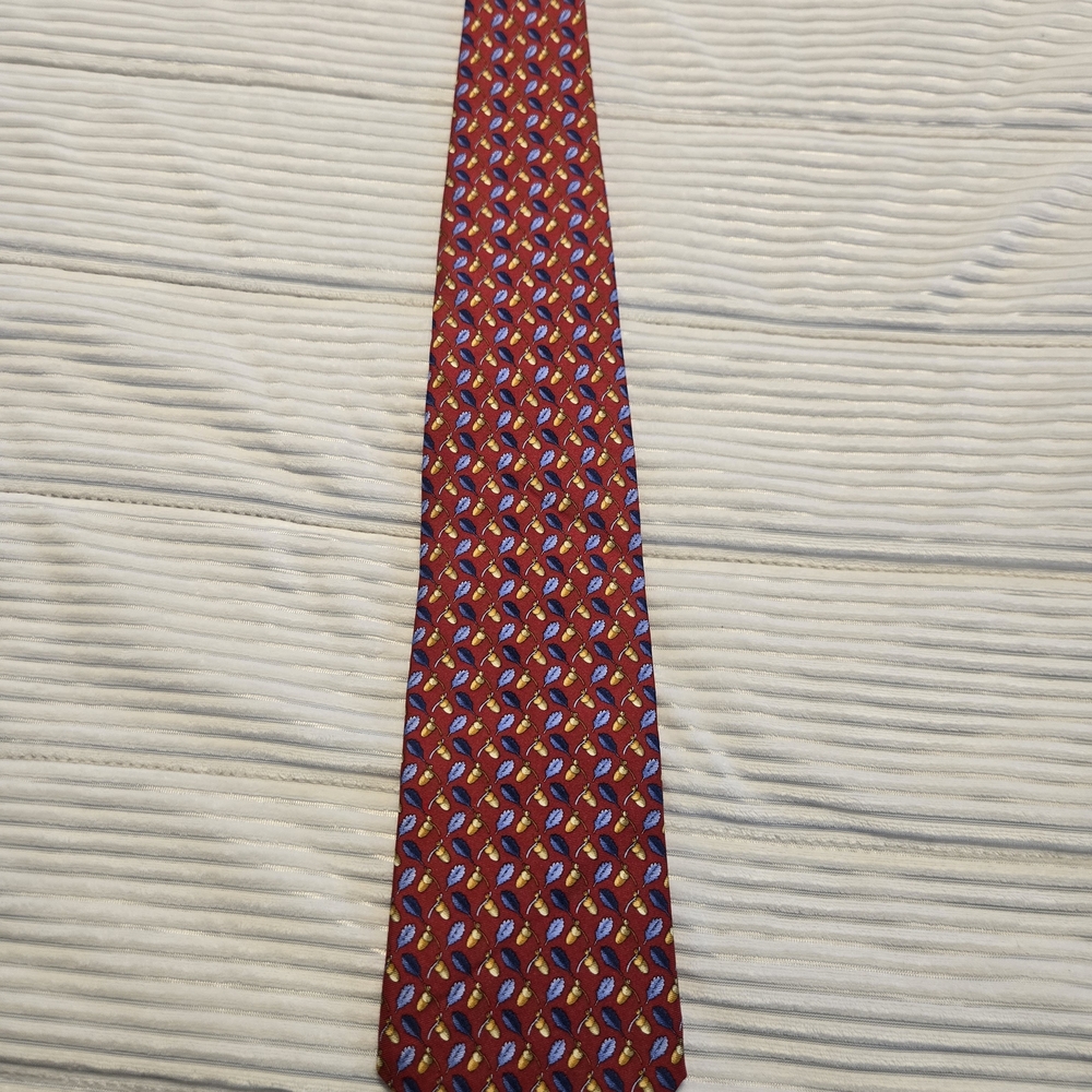 Brooks Brothers Red and Blue Patterned Tie